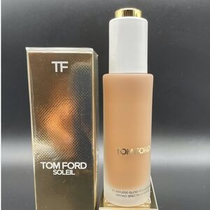 I'm Looking For Tom Ford Soleil Glow Foundation Dune, Cool Almond, Sable &